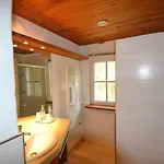 Casa Isabel Сан-Мартинью-ду-Порту